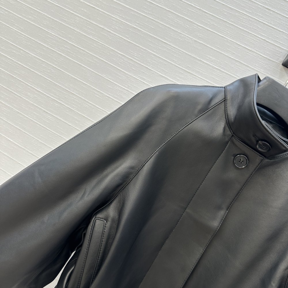 Куртка шкіряна жіноча фото 3