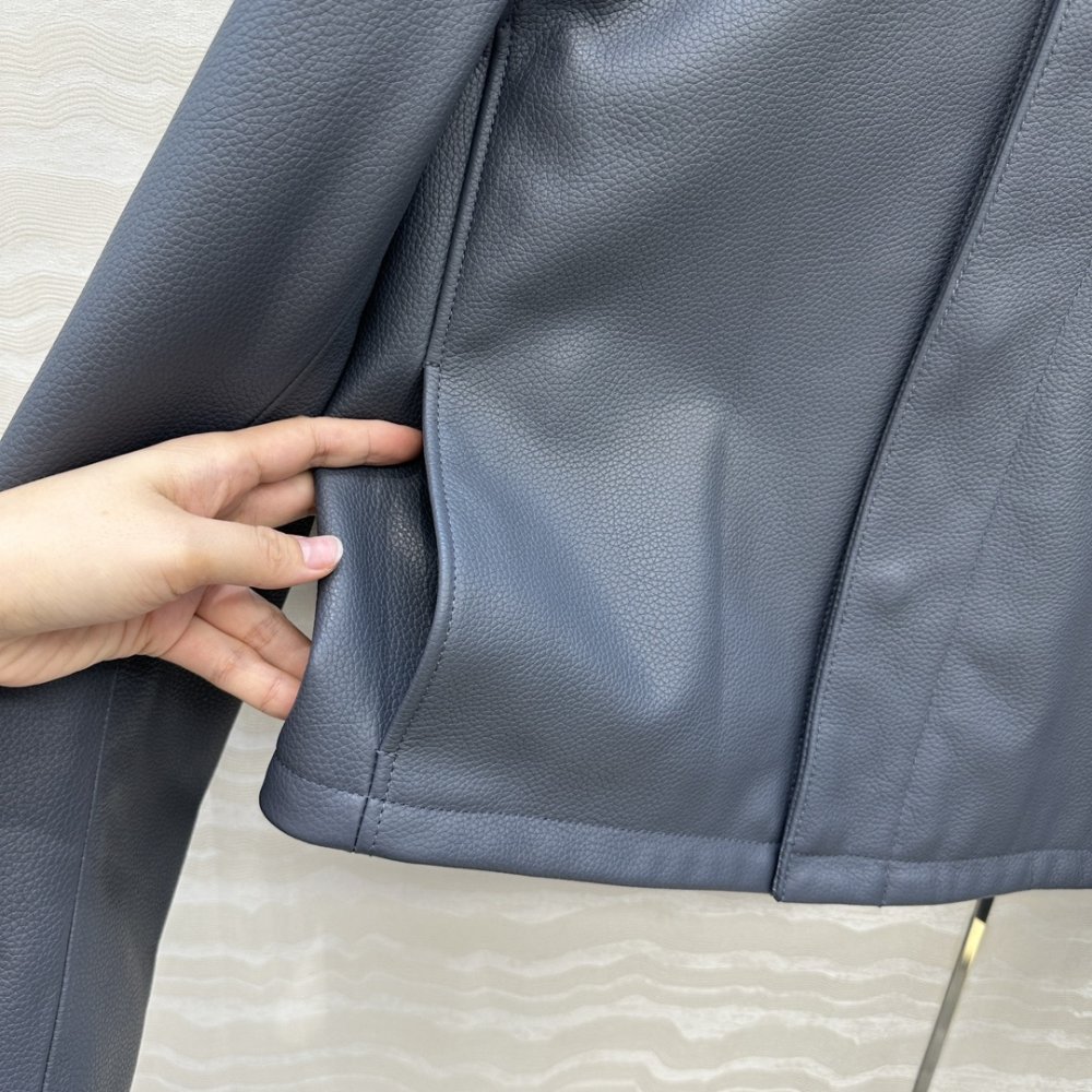 Куртка шкіряна жіноча фото 4