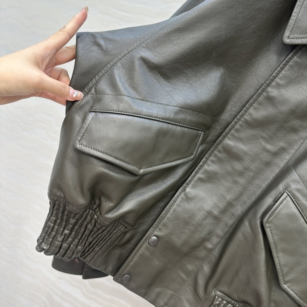 Куртка шкіряна жіноча фото 4