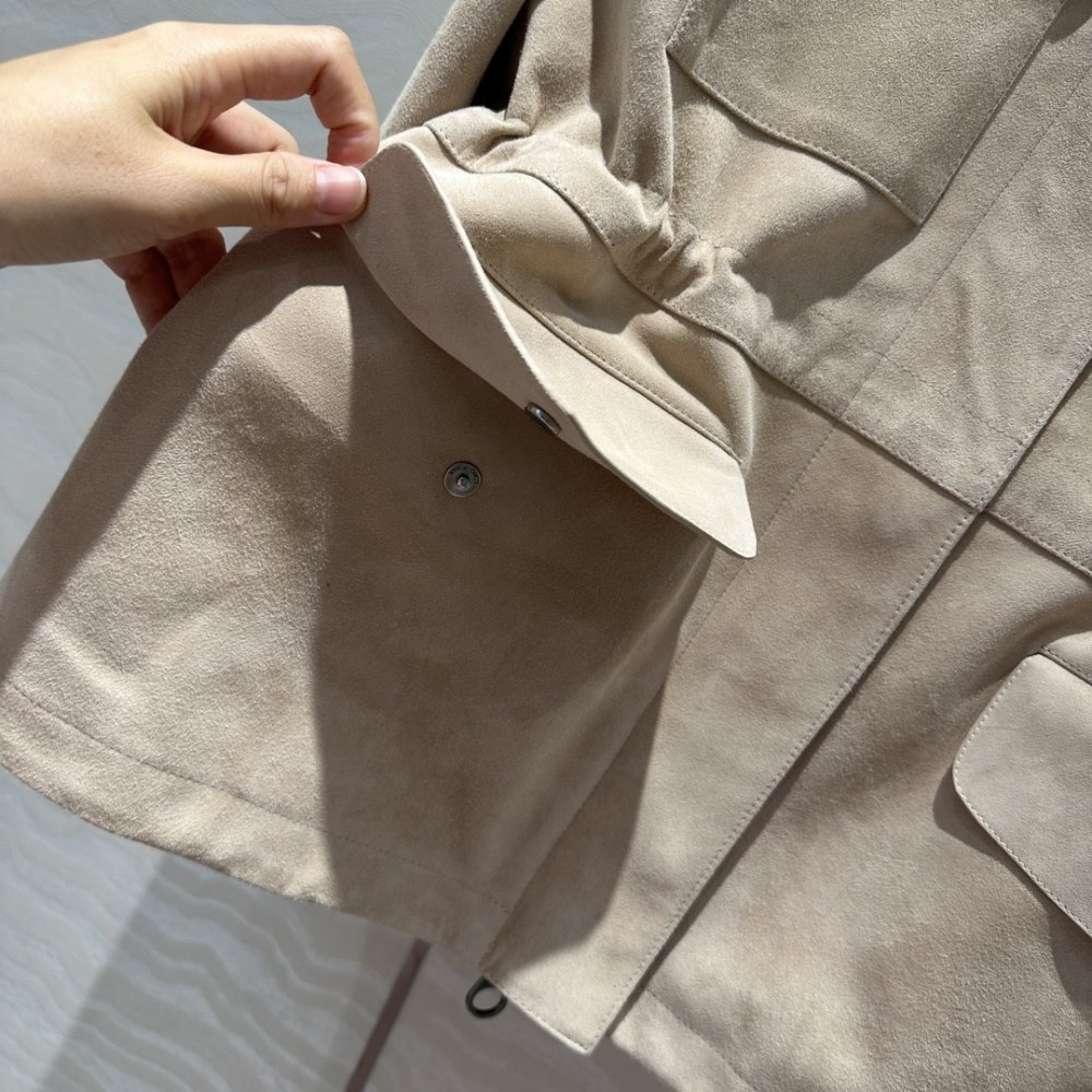 Куртка шкіряна жіноча фото 4