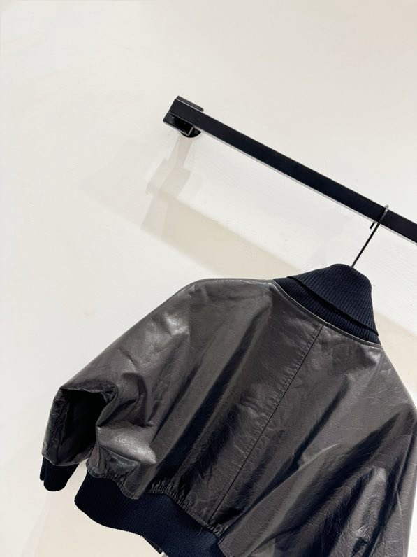 Куртка кожаная женская фото 4