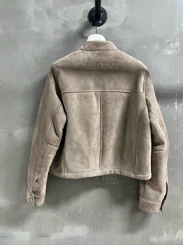 Куртка шкіряна жіноча фото 4