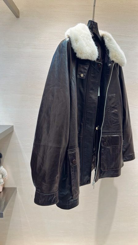 Jacket leather women's фото 4