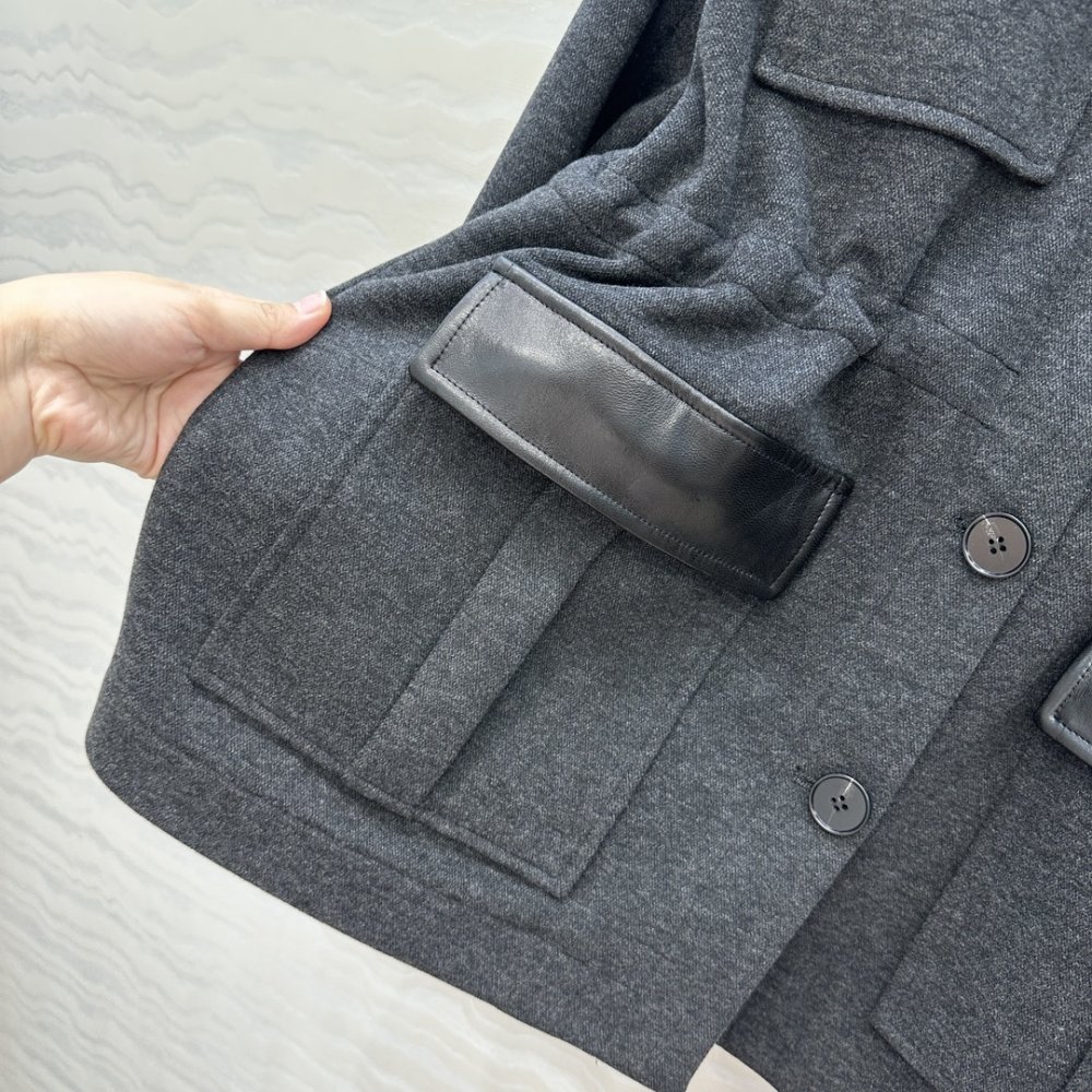 Куртка шкіряна жіноча фото 5