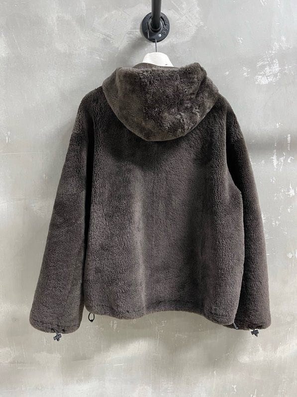 Куртка шкіряна жіноча фото 5