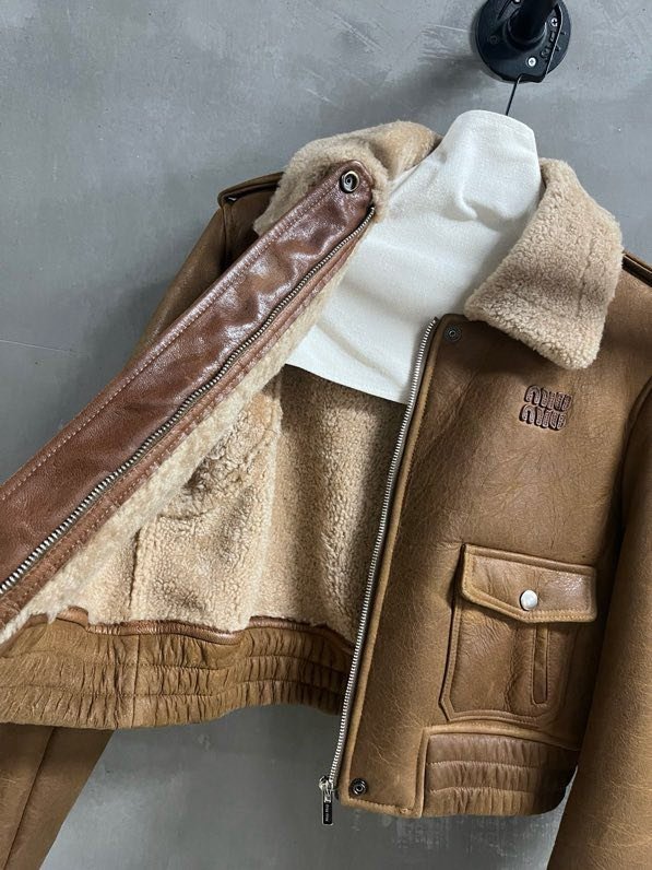 Куртка шкіряна жіноча фото 5