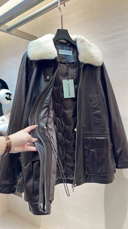 Jacket leather women's фото 5