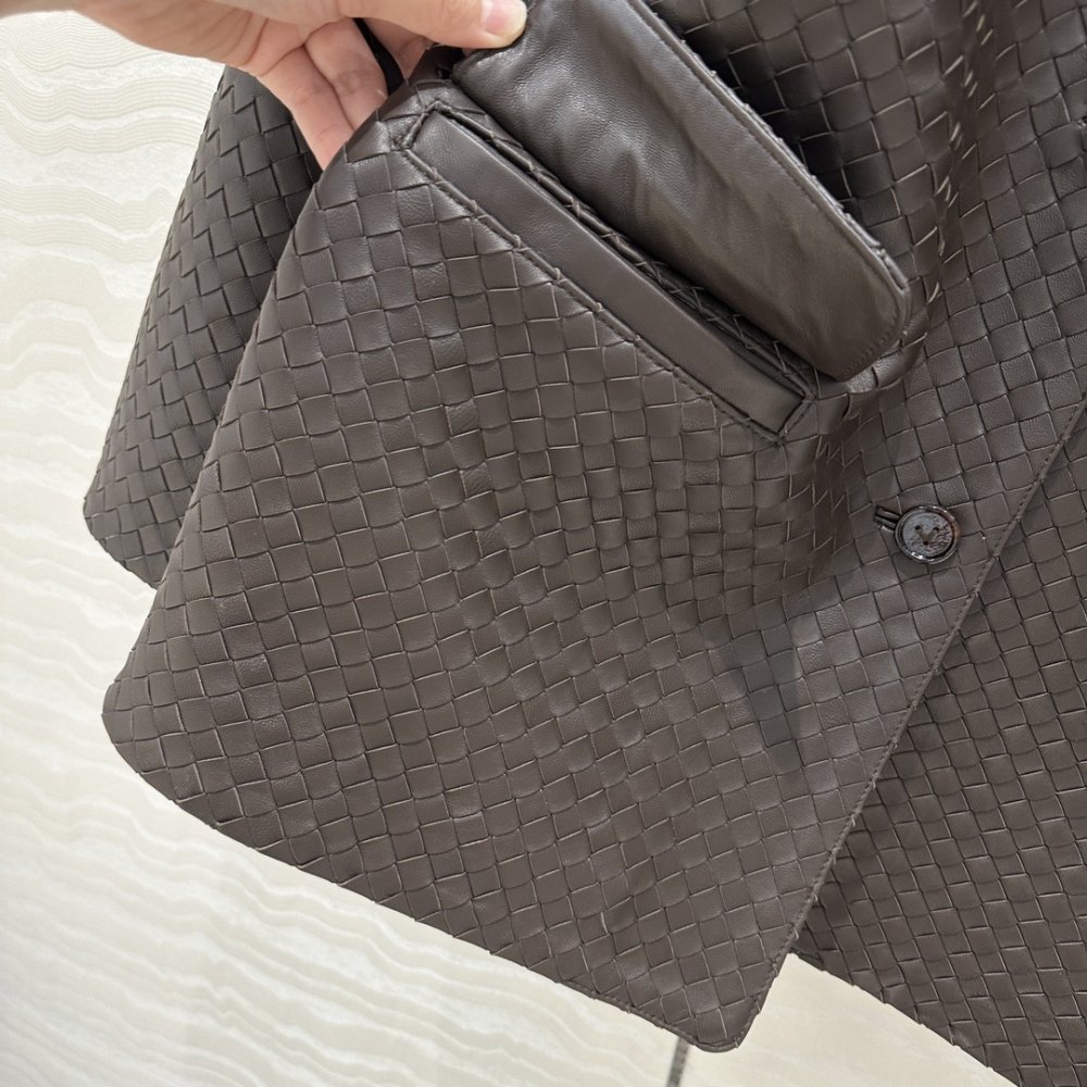 Куртка шкіряна жіноча фото 6