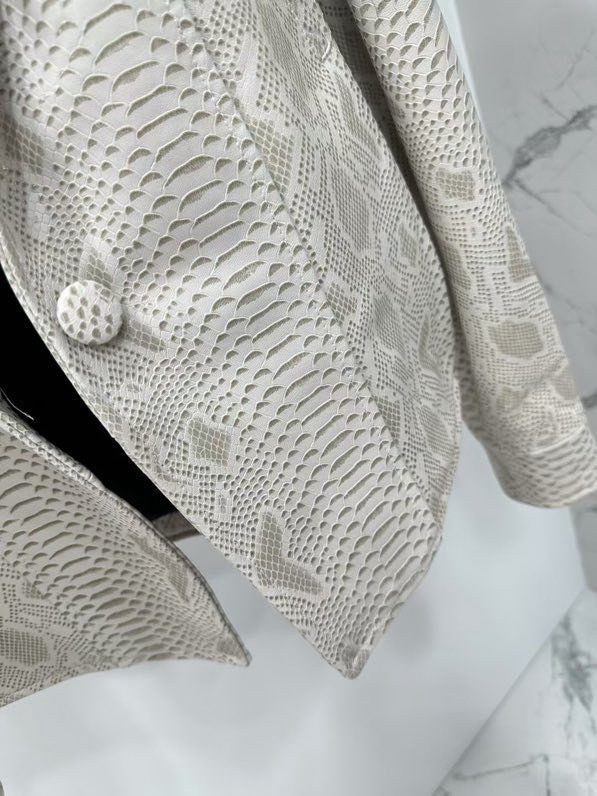 Куртка шкіряна жіноча фото 6