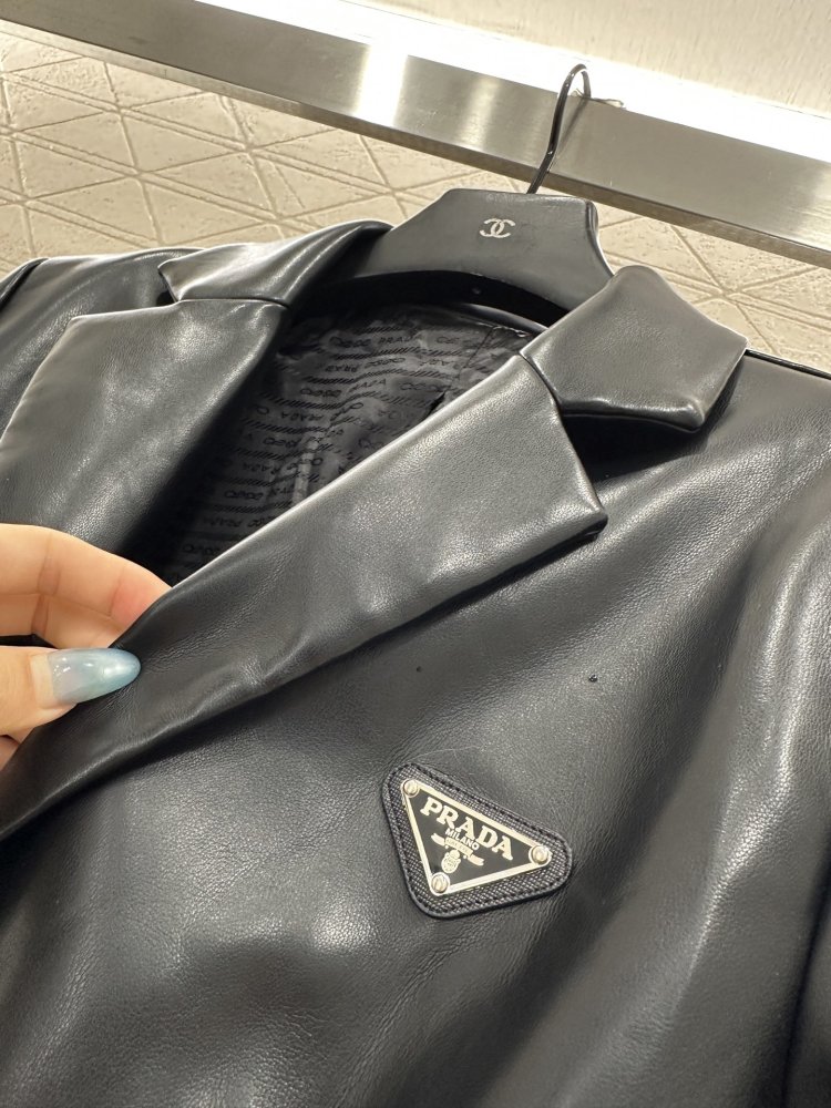 Jacket leather women's фото 6