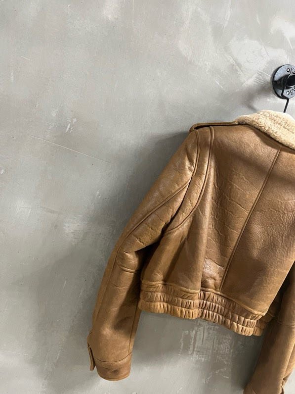 Куртка шкіряна жіноча фото 7