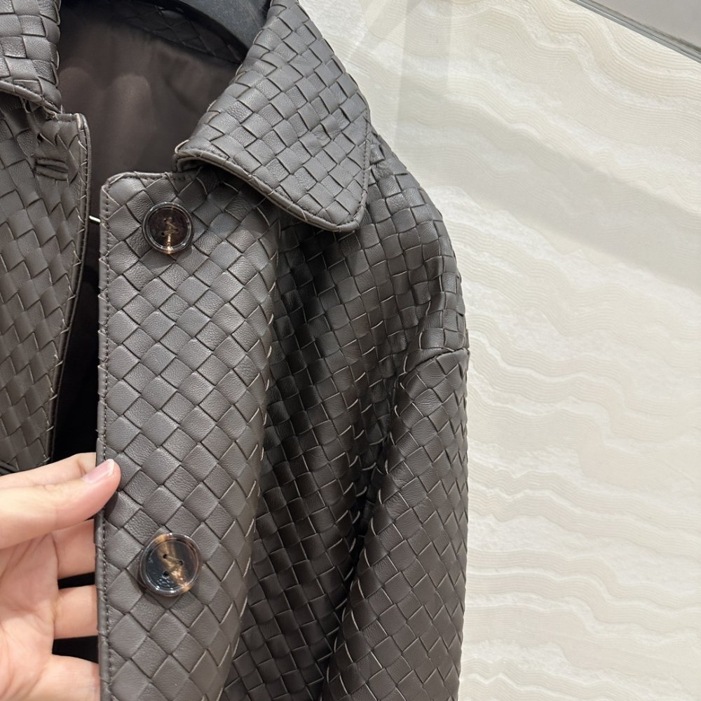 Куртка шкіряна жіноча фото 8