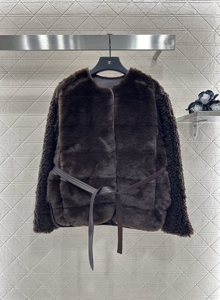 Куртка меховая женская