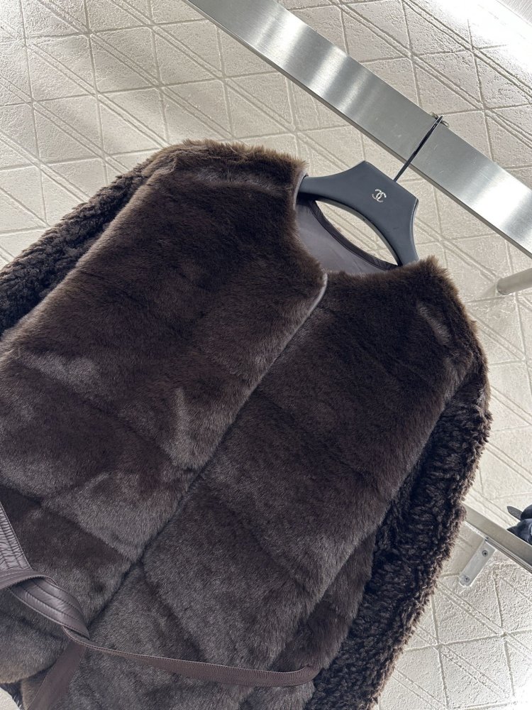 Куртка меховая женская фото 4