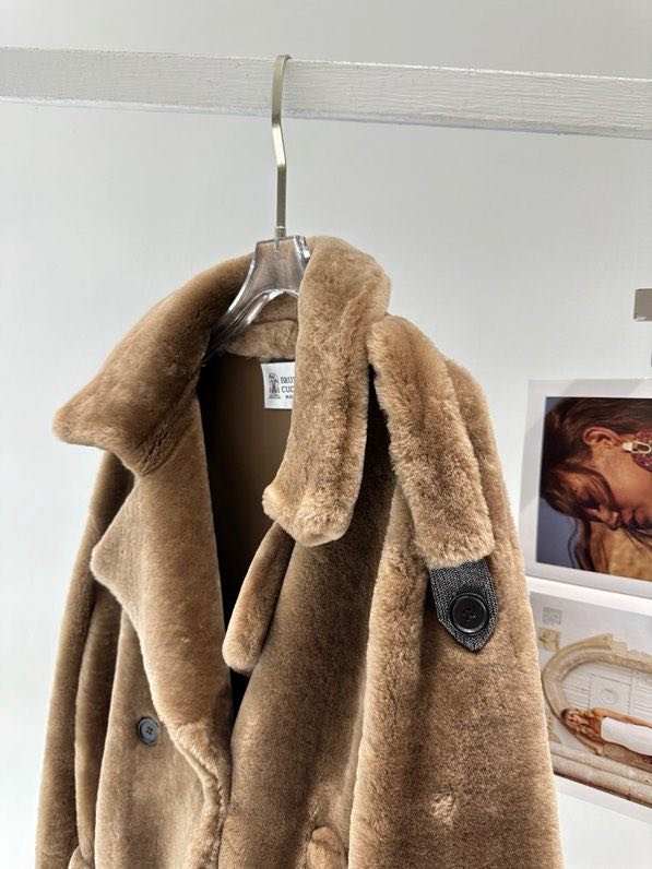 Jacket fur women's фото 8