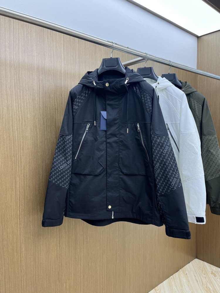 Куртка чоловіча