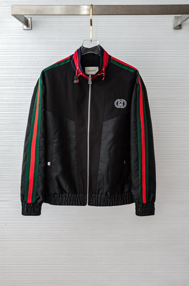 Куртка чоловіча