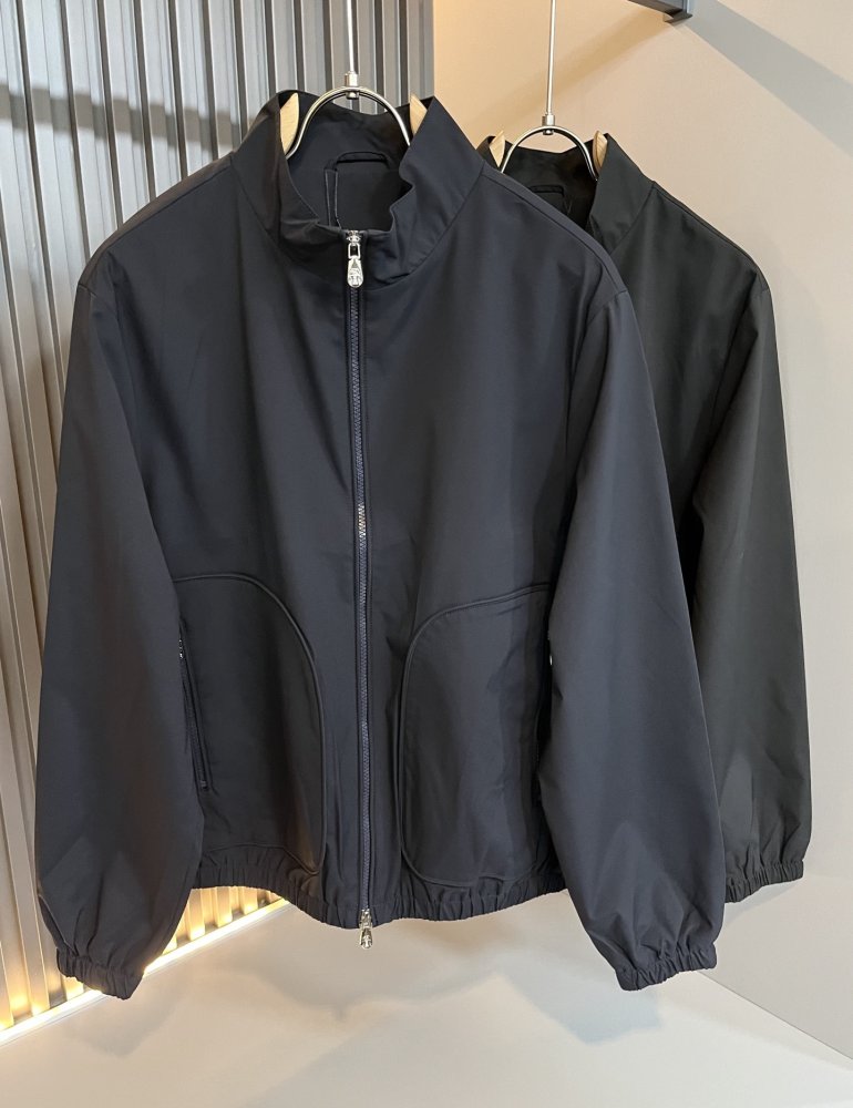 Куртка чоловіча