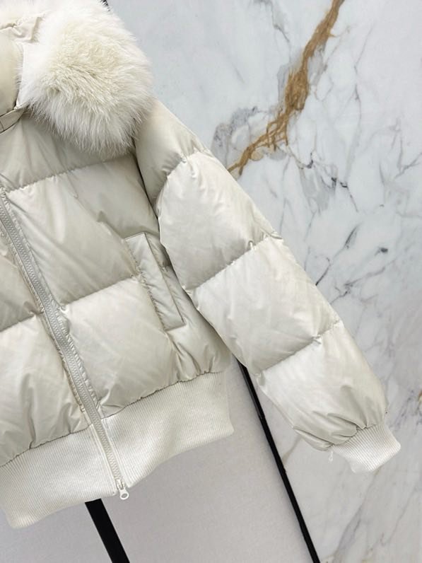 Куртка на меху женская фото 9