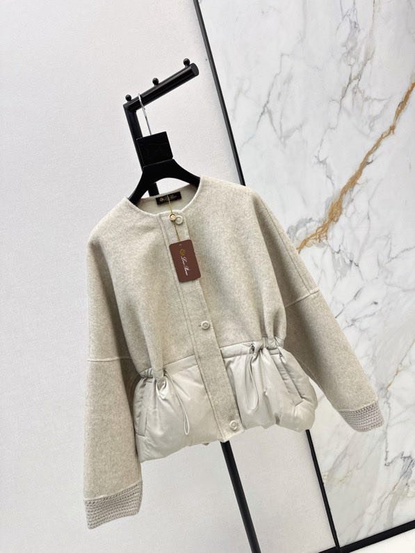 Куртка на пуху с шарфом фото 4