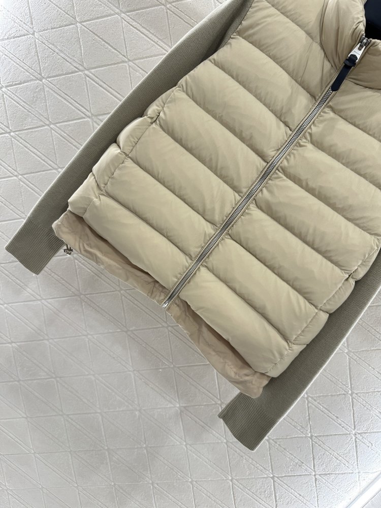 Куртка на пуху с трикотажными рукавами женская фото 4