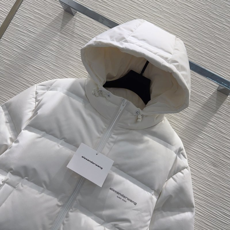 Куртка на пуху жіноча фото 2