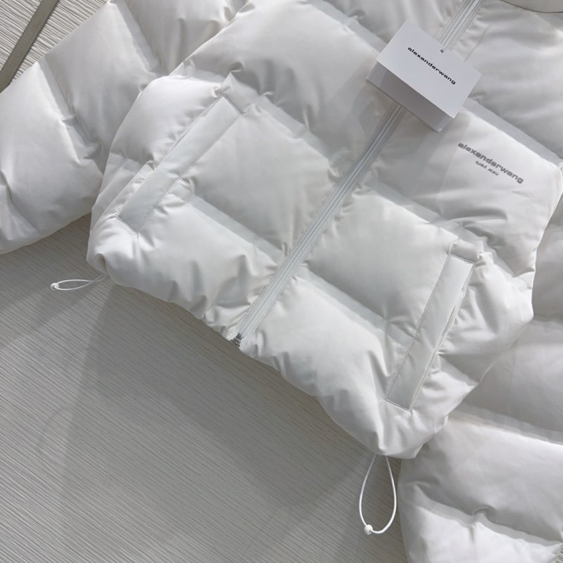 Куртка на пуху жіноча фото 5