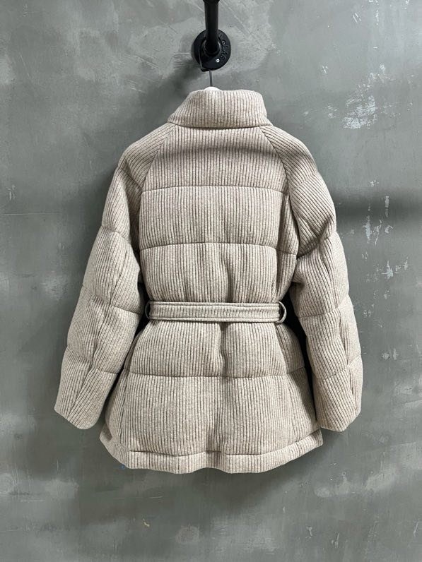 Jacket on feathers women's фото 6