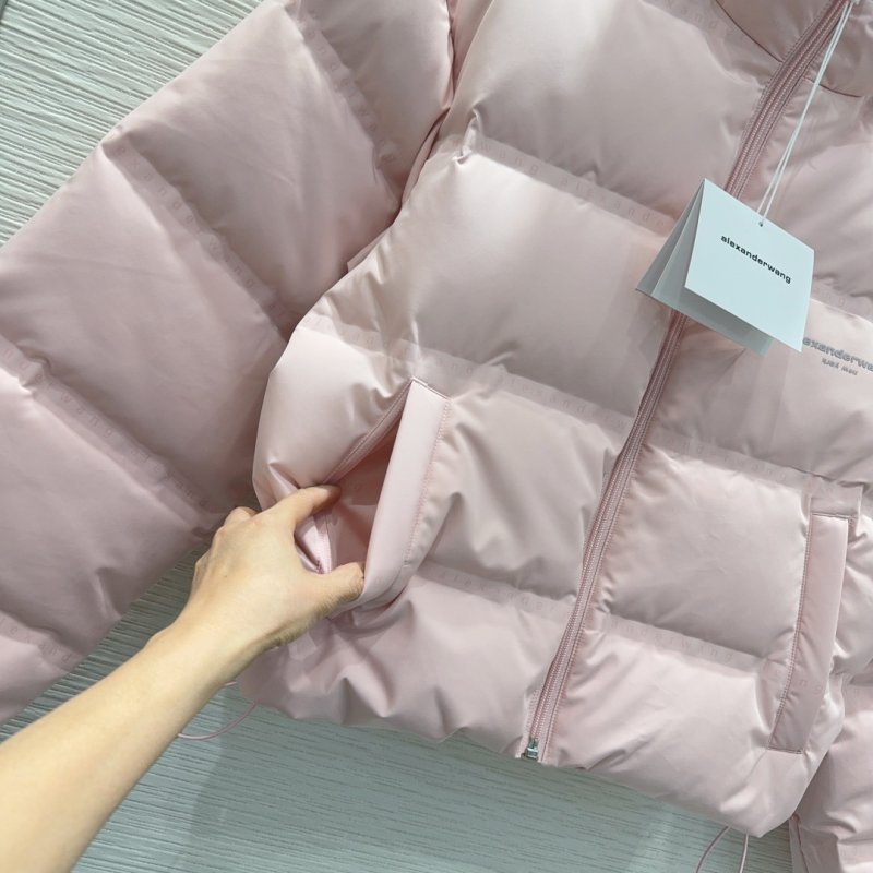 Куртка на пуху жіноча фото 6