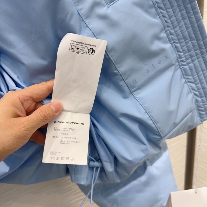 Куртка на пуху жіноча фото 8