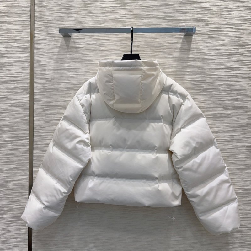 Куртка на пуху жіноча фото 9