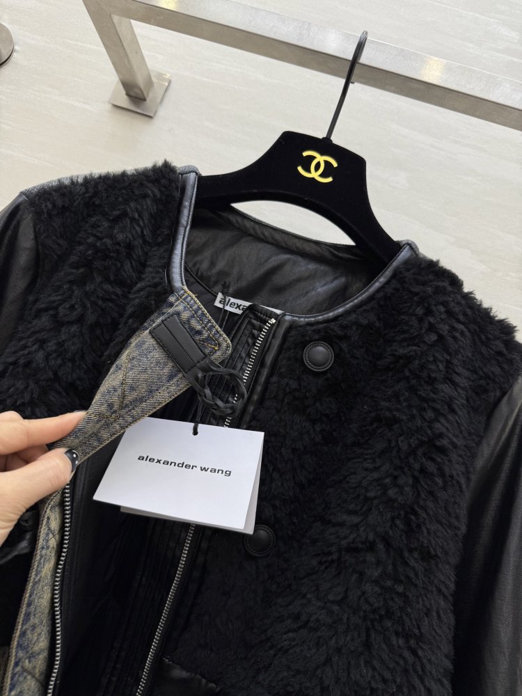 Jacket on feathers women's фото 9