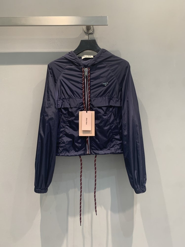Jacket нейлоновая women's