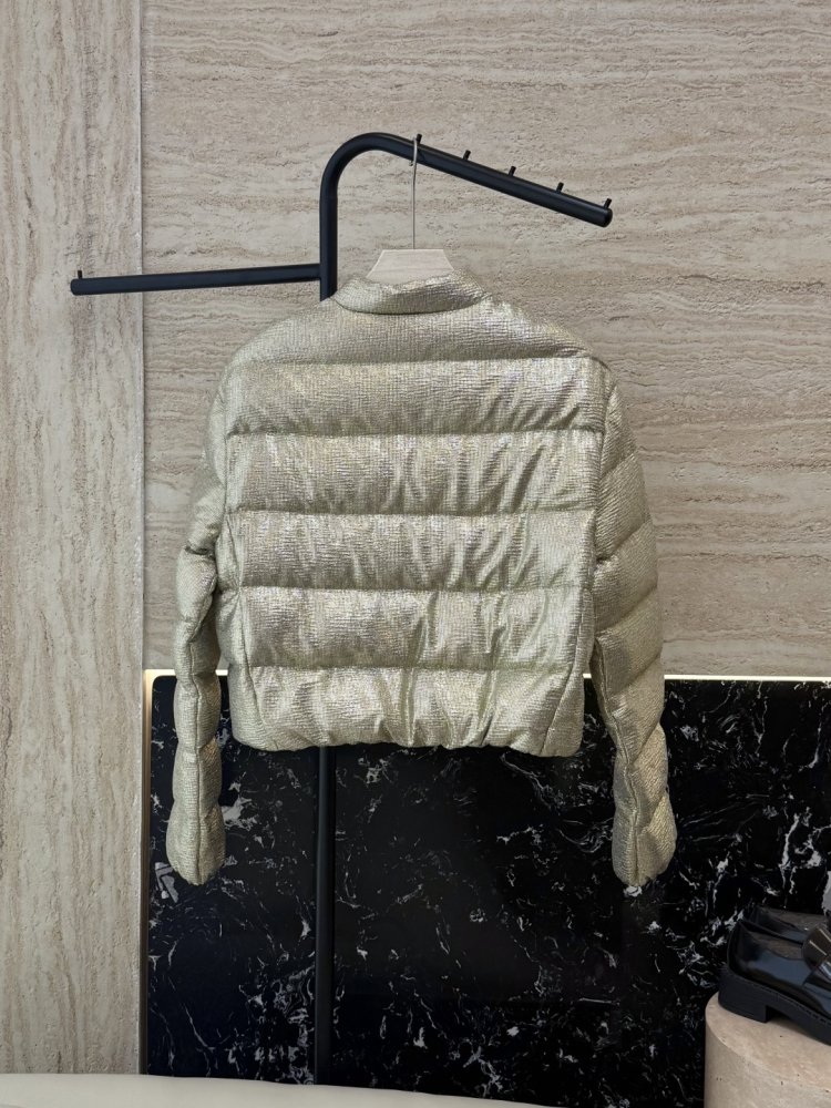 Куртка пуховик с длинными рукавами фото 2