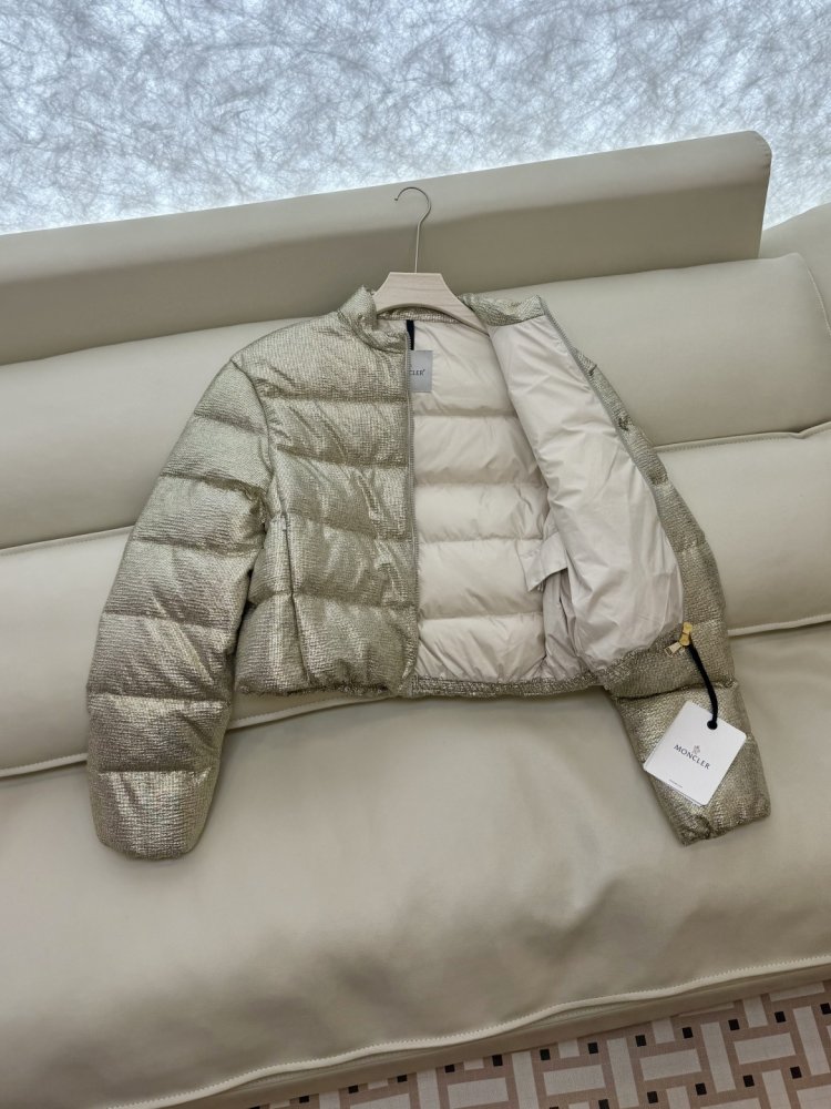 Куртка пуховик с длинными рукавами фото 4