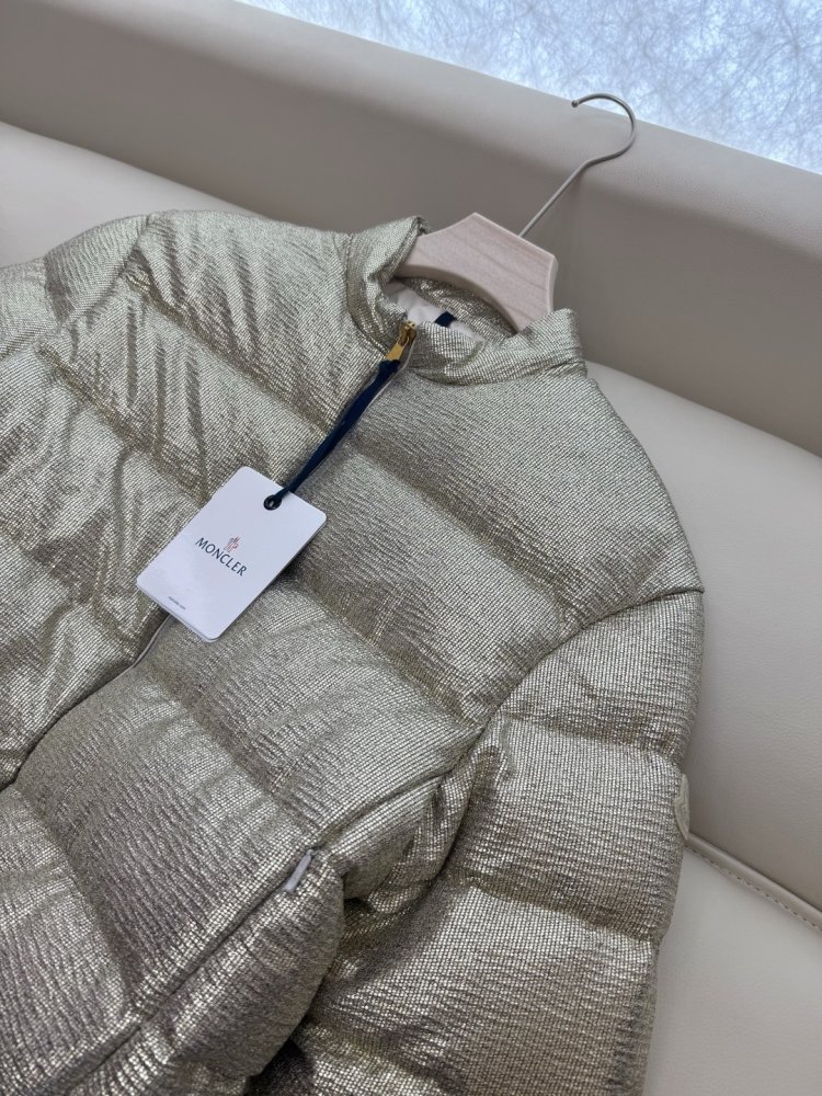 Куртка пуховик с длинными рукавами фото 6