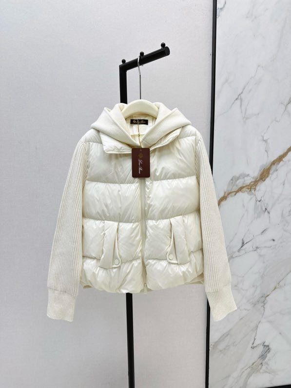 Куртка пуховик з капюшоном і вовняними рукавами фото 7