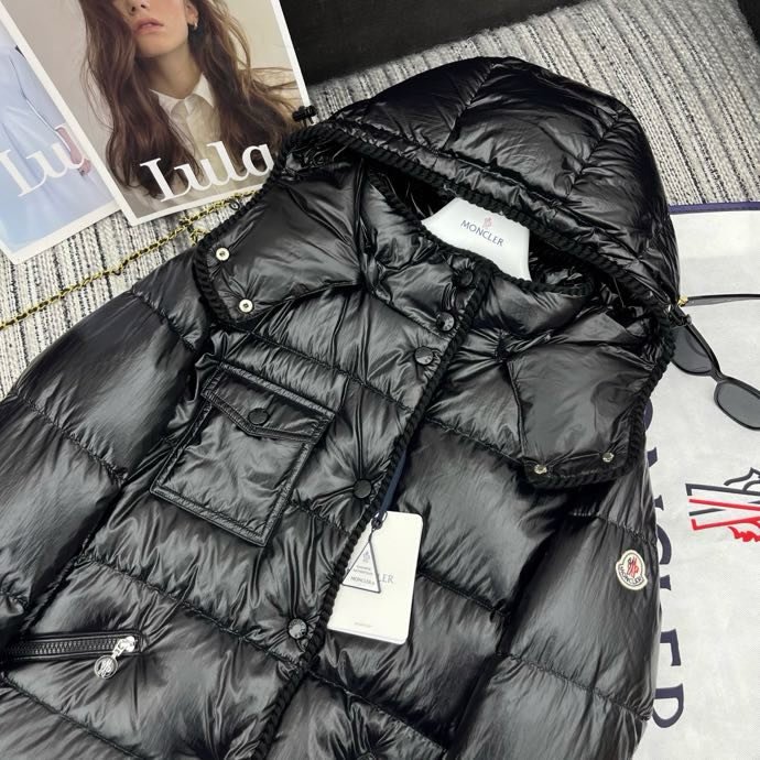 Куртка пуховик з капюшоном фото 2