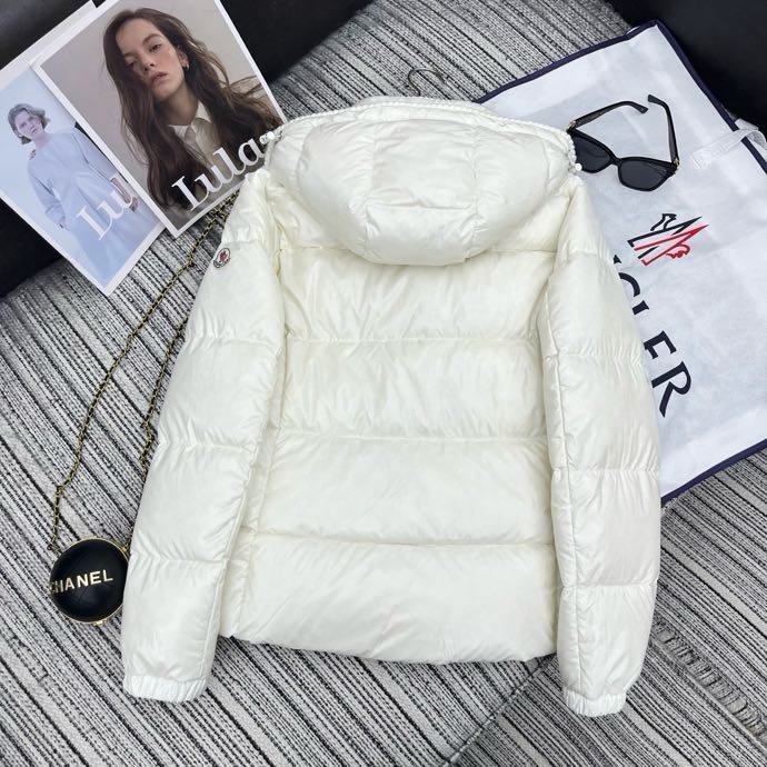 Куртка пуховик с капюшоном фото 2