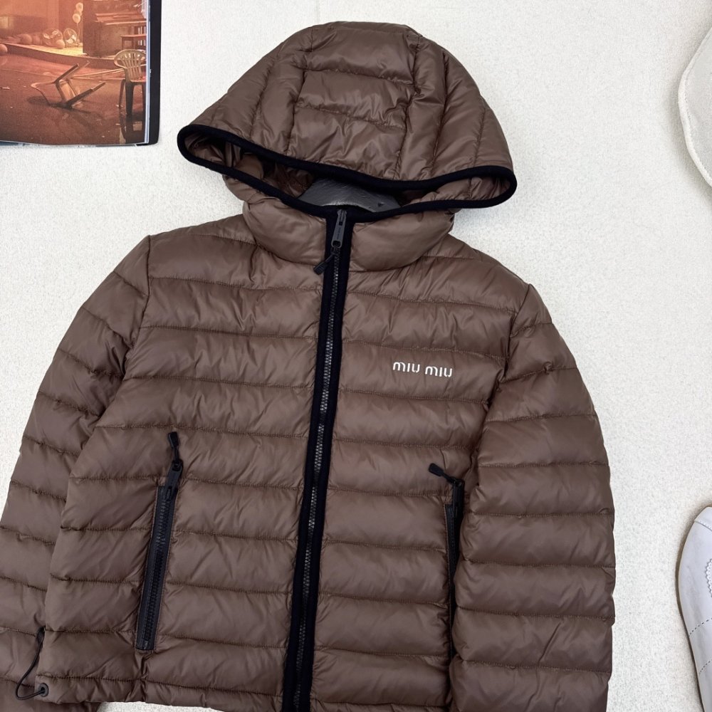 Куртка пуховик с капюшоном фото 2