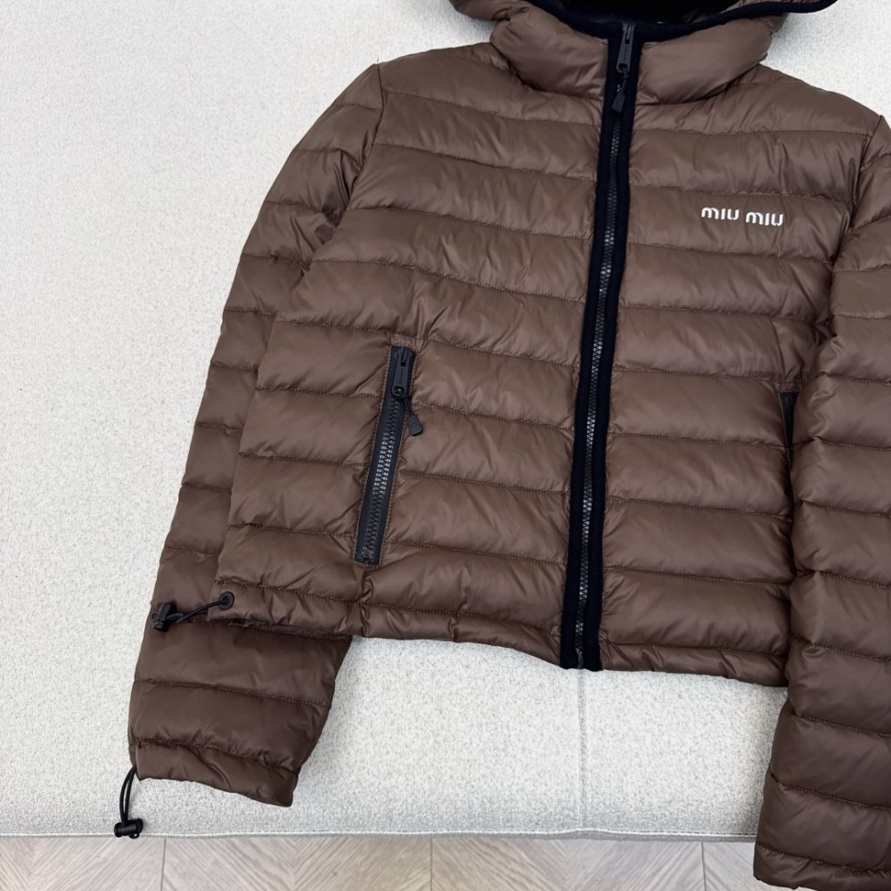 Куртка пуховик с капюшоном фото 4