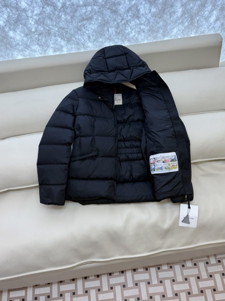 Куртка пуховик с капюшоном фото 4