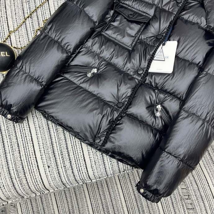 Куртка пуховик з капюшоном фото 5