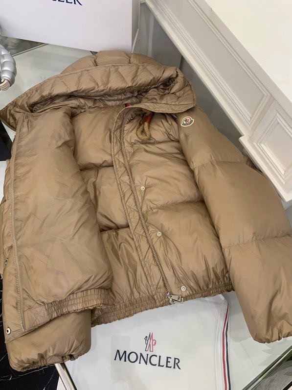 Куртка пуховик с капюшоном фото 6