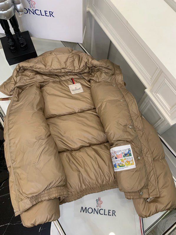 Куртка пуховик с капюшоном фото 8