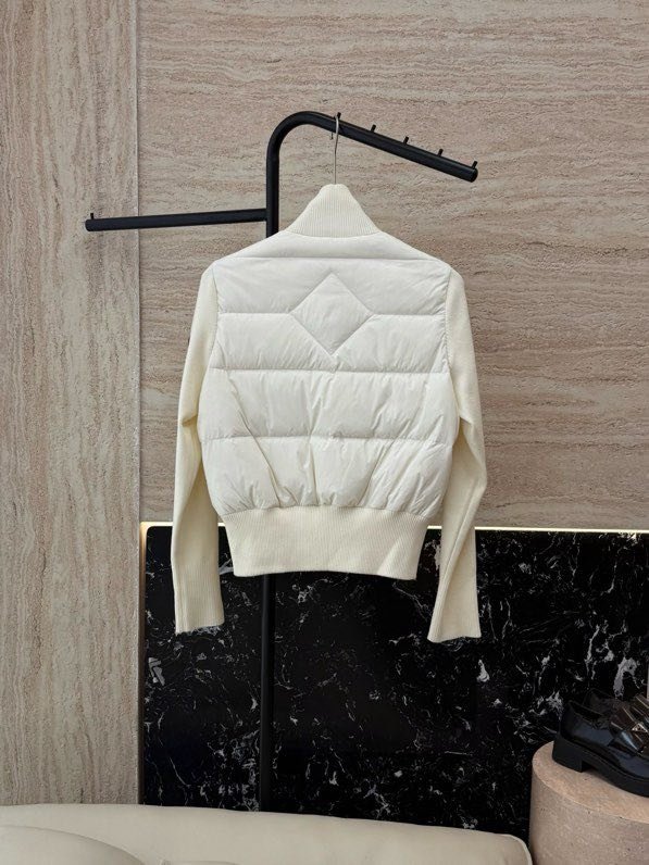 Куртка пуховик с кашемировыми рукавами фото 3