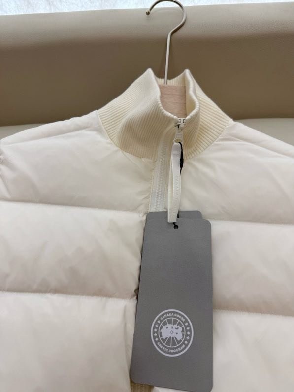 Куртка пуховик с кашемировыми рукавами фото 4