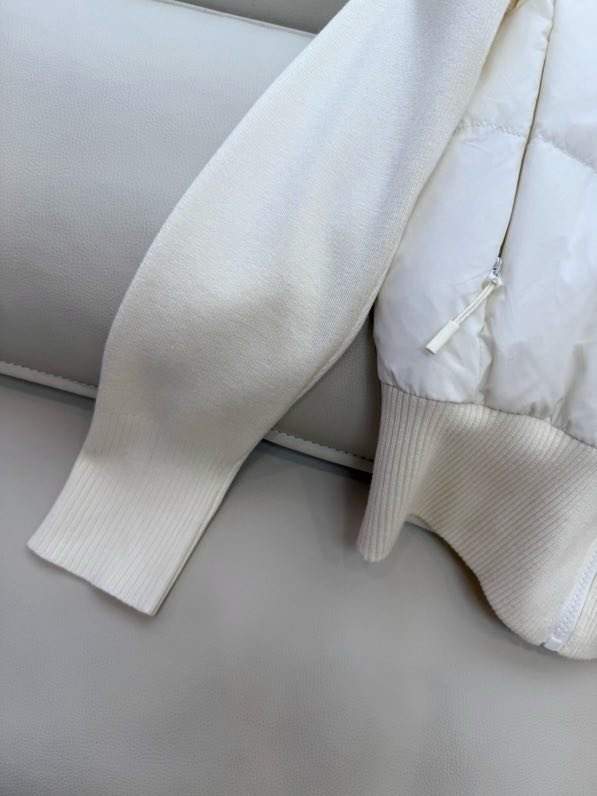 Куртка пуховик с кашемировыми рукавами фото 5