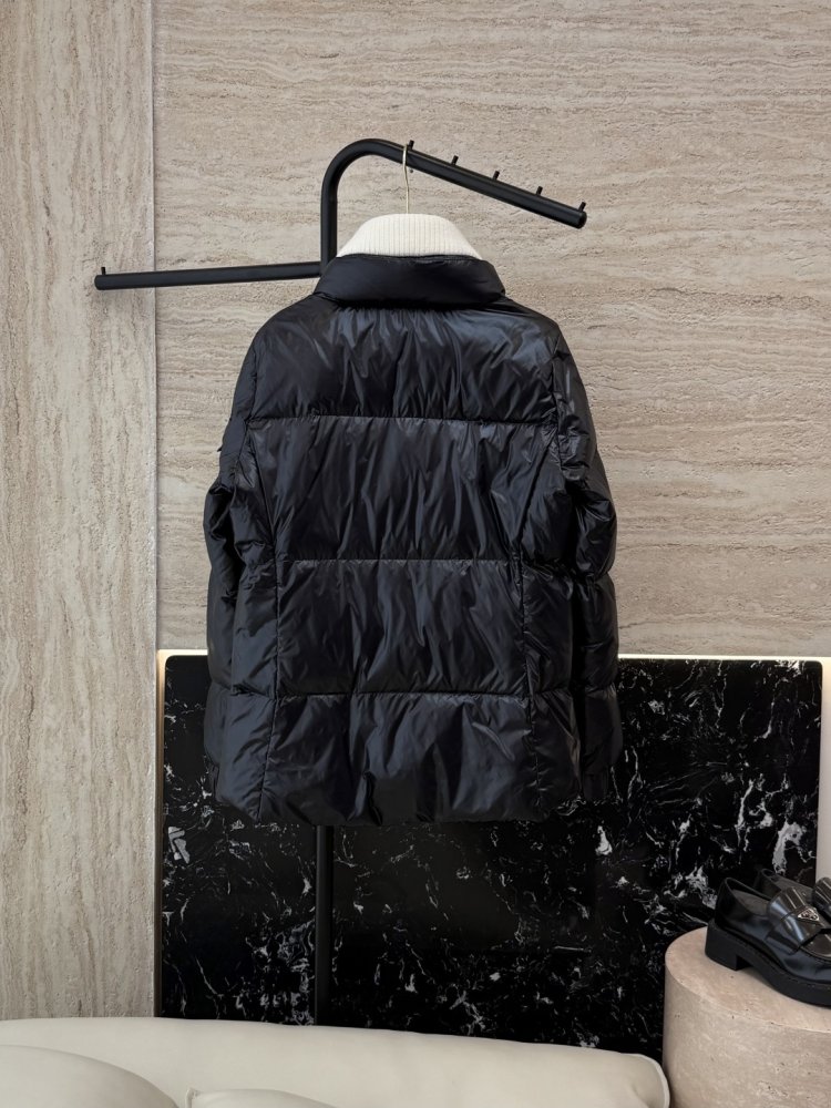 Куртка пуховик с воротником-стойкой фото 2