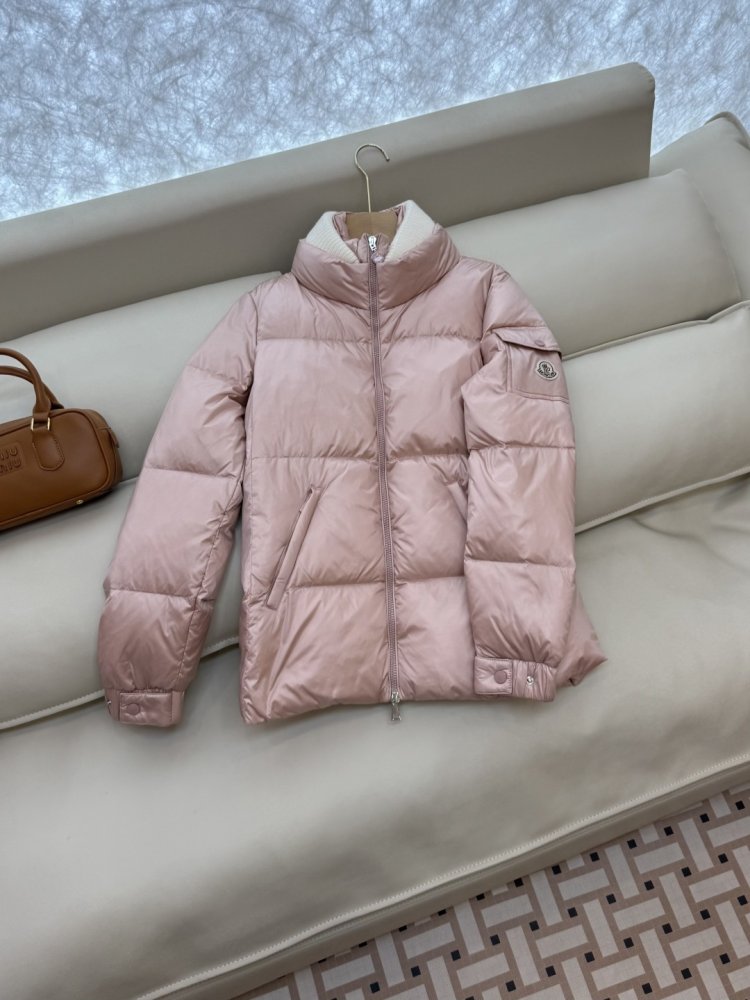 Куртка пуховик с воротником-стойкой фото 3